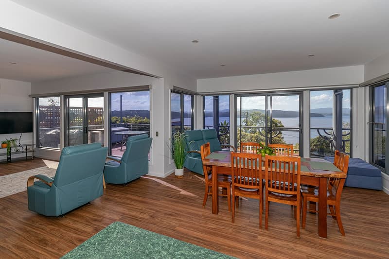 Blue Waters luxury holiday rental in Mallacoota - Interior/exterior view 3