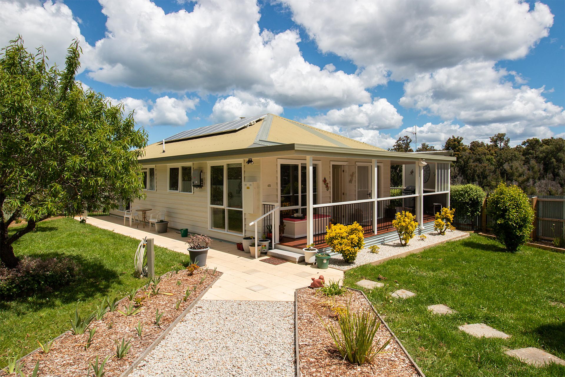 Yolly's Cottage