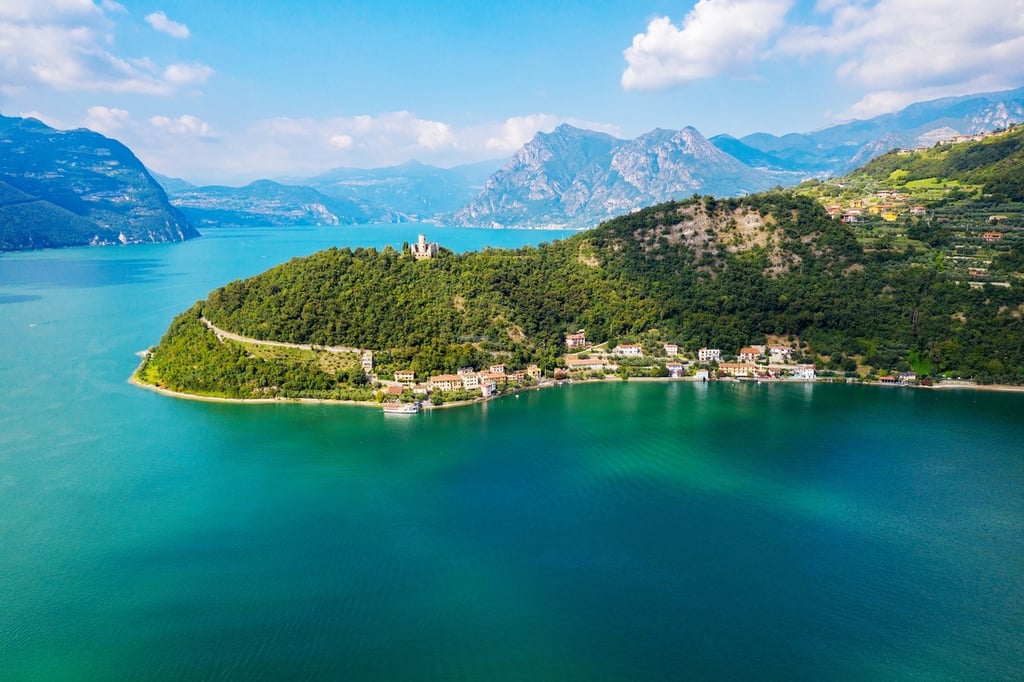 Castello Oldofredi (Iseo)