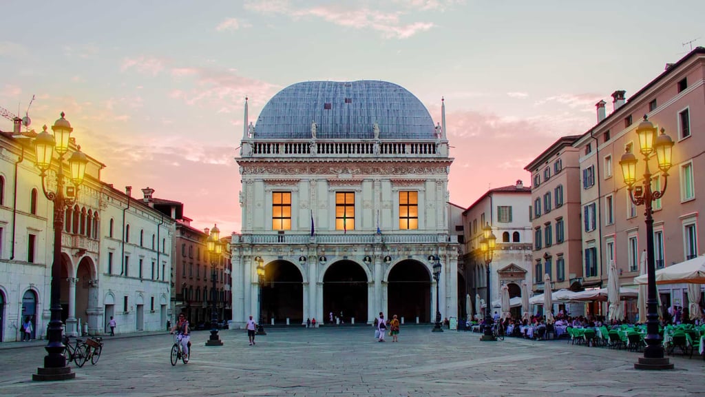 フランチャコルタの町と村- チャコルタの町と村の地図