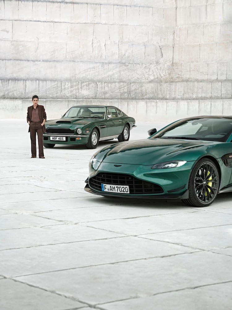 ASTON MARTIN e Girard-Perregaux Laureato