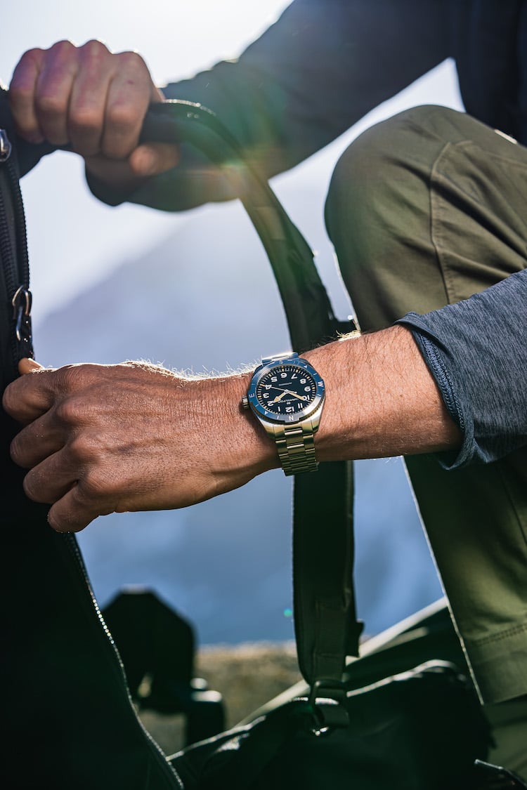 Hamilton Khaki Field Expedition indossato lifestyle