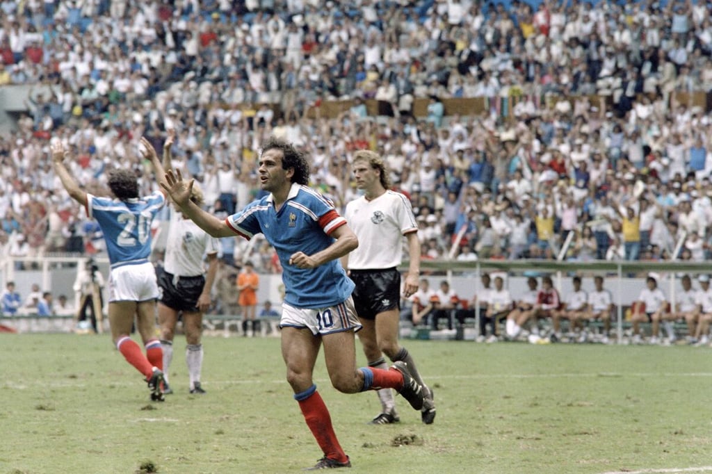 Platini esulta durante i mondiali del 1986