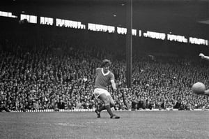 George Best in campo nel 1967