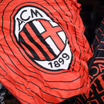 bandiera con stemma del Milan