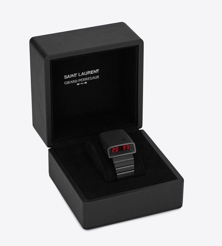 Girard-Perregaux Casquette 2.0 Saint Laurent packaging