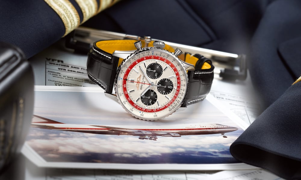 still life Breitling Navitimer Boeing 747 cinturino in pelle