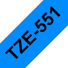 Fita laminada. Texto preto sobre fundo azul. Largura: 24 mm. Comprimento: 8 m - Brother TZe551