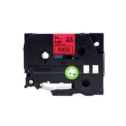 Fita laminada compatível com TZe-451. Texto preto sobre fundo vermelho. Largura: 24 mm. Comprimento: 8 m - TZe-451C (Compatível)