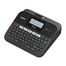 Modelo substituto PT-D460. Rotuladora eletrónica de secretária com teclado e conexão a PC - Brother PT-D450VP