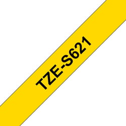 Fita laminada super adesiva. Texto preto sobre fundo amarelo. Largura: 9 mm. Comprimento: 8 m - Brother TZeS621