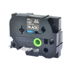 Fita laminada compatível com TZe-355. Texto branco sobre fundo preto. Largura: 24 mm. Comprimento: 8 m - TZe-355C (Compatível)