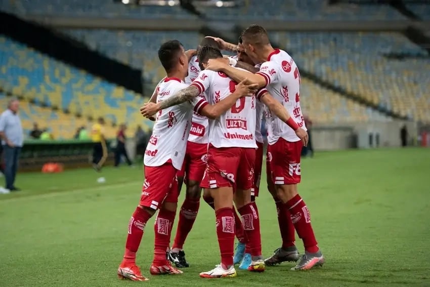 Vila Nova GO x Avaí Onde assistir, análise e dica de aposta