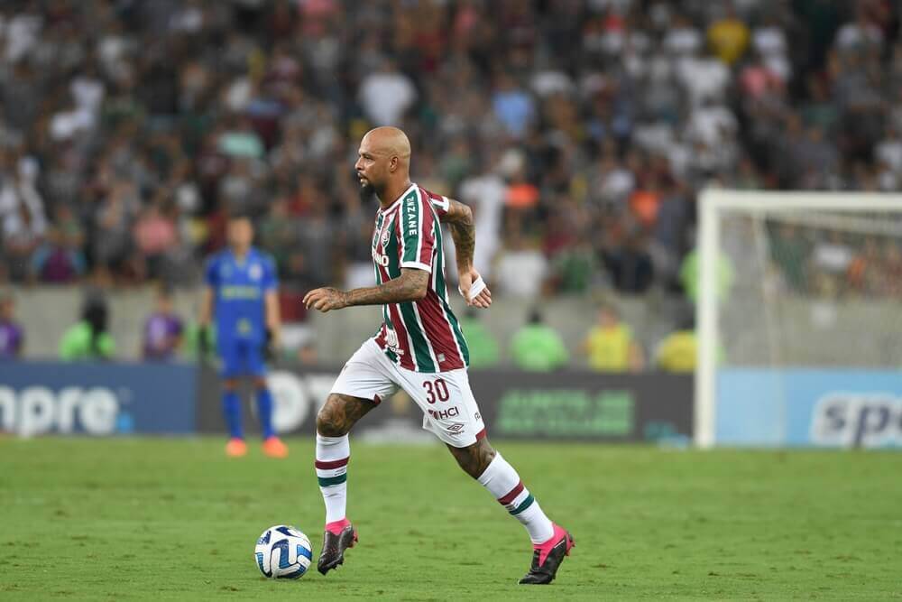 Em meio à luta pela sobrevivência na Libertadores, Fluminense e Botafogo fazem clássico no Brasileirão