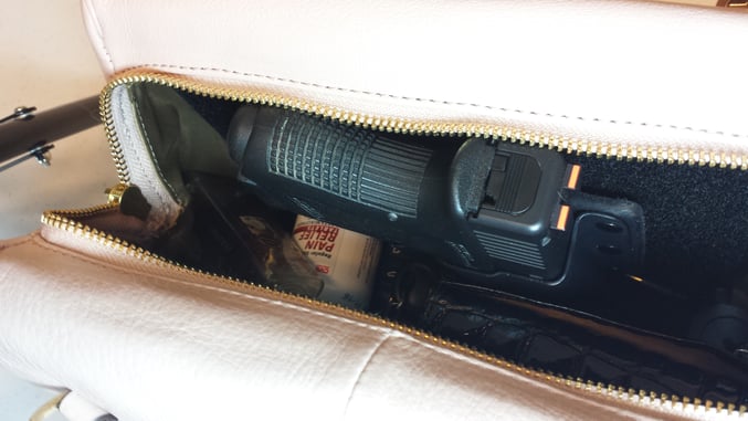 [HOLSTER REVIEW] Crossbreed Holsters Purse Defender