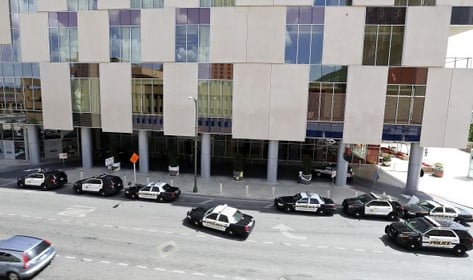 Hotel guest in San Antonio shot and killed after trying to force his way into another room
