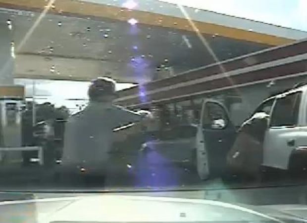 [VIDEO] Warning: Graphic; Man Shot By Police After Being Asked To Get His Drivers License
