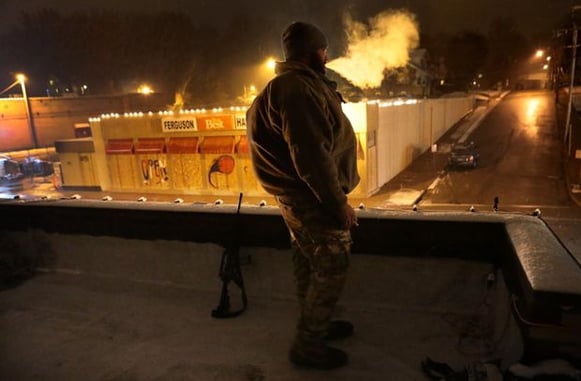 Armed Oath Keepers Provide Ferguson Businesses With Security, Police Tell Them To Leave
