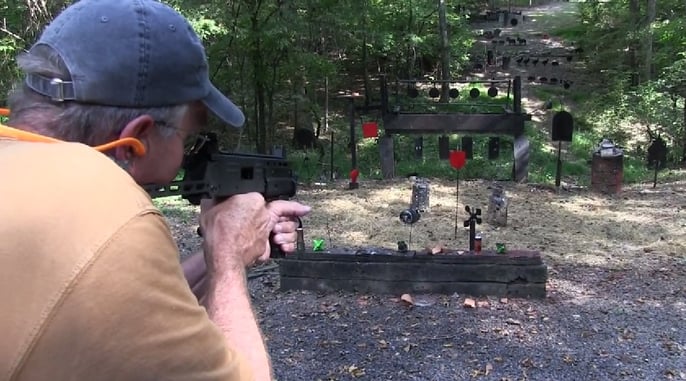 [VIDEO] Full Auto vs Glock Semi Auto “Scientific Experience”