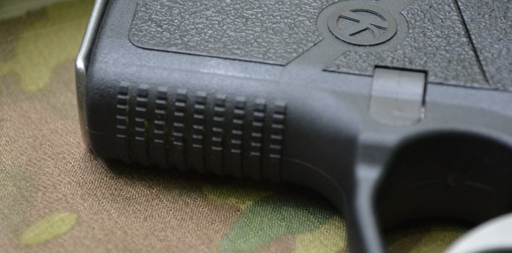 kahr-cw380-4