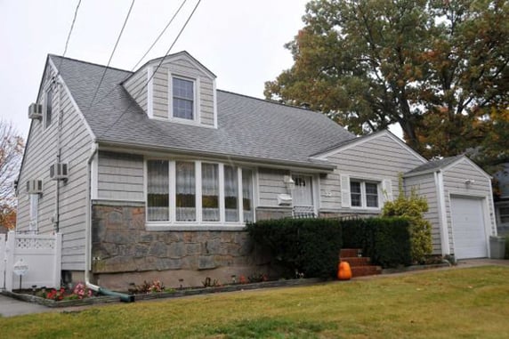 Long Island Homeowners Open Door Expecting Trick Or Treaters, Instead Finds Armed Men