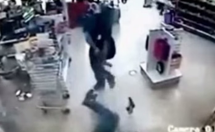 [VIDEO] Thug Shoots Man At Point Blank Range, Man Fires Back With His Own Firearm