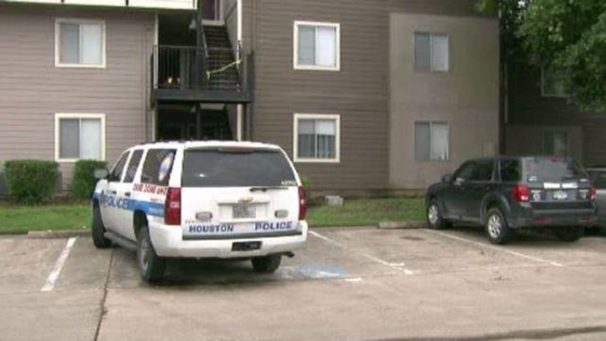 Texas Home Invader Dies On The Job