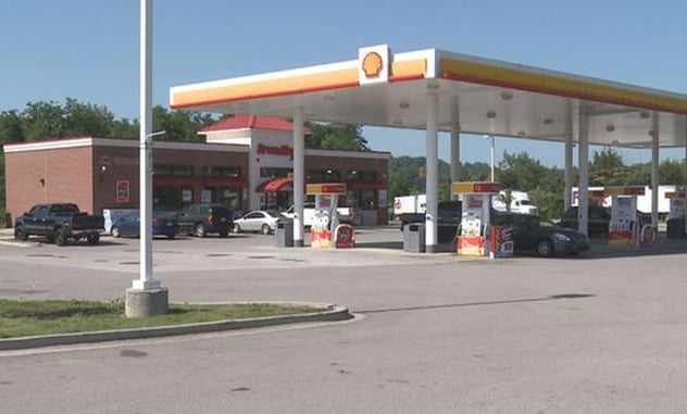 Alert Friend Saves Female Clerk From Armed Robber, Stopping The Suspect With Perfectly Placed Shot; Mother Of Suspect Wants Justice