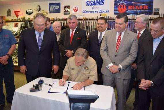 It’s Official: Texans Can Open Carry Handguns Starting January 1st 2016, Campus Carry August 1st 2016