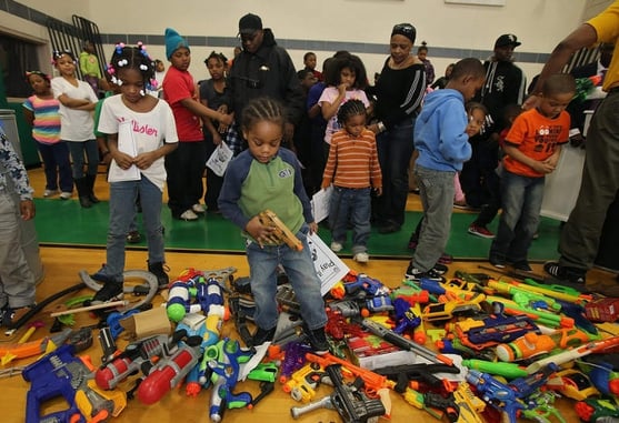 Why Kids Should Play With Pretend Guns – It’s Healthier Than Some May Think!