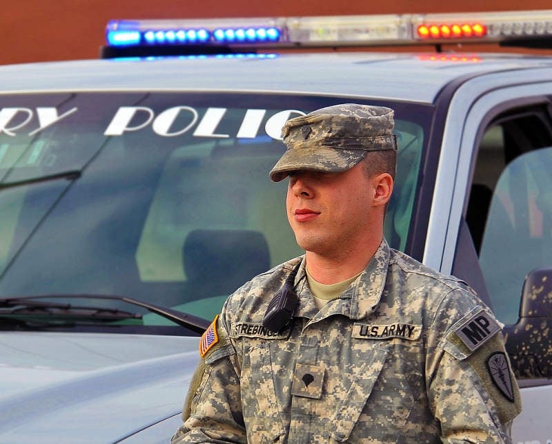 Little Known Loophole Allows Some Military Service Members To Carry In All 50 States