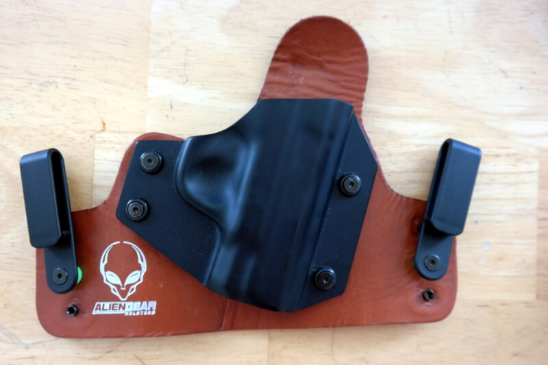 agh-cloaktuck1-iwb