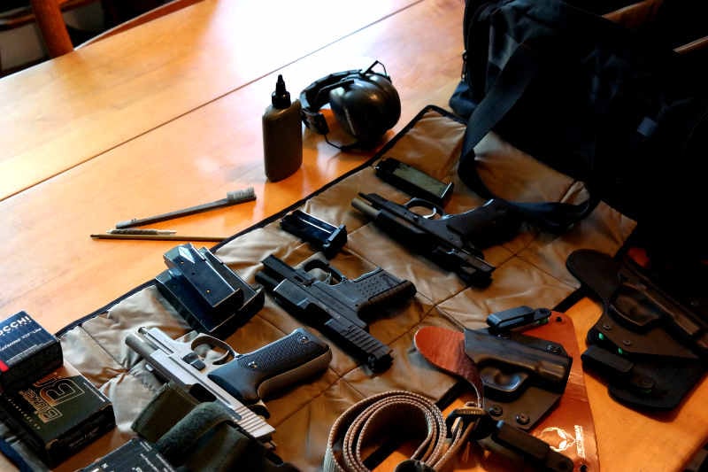 contents lynx defense pistol range bag