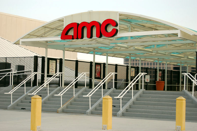 Concealed Carrier Gets Caught In Theater After Dropping His Firearm — Lesson Learned