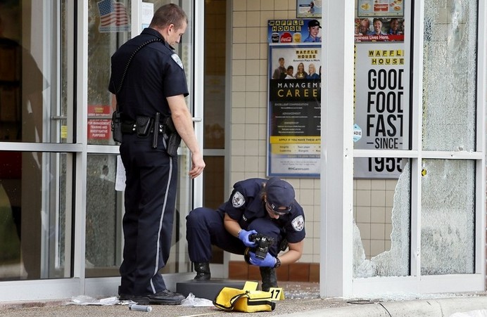 Waffle House Customer Shoots Armed Robber, Because Concealed Carry