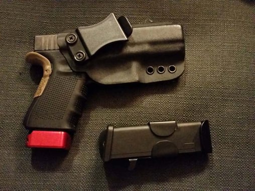 #DIGTHERIG – Bradlee and his Glock 19