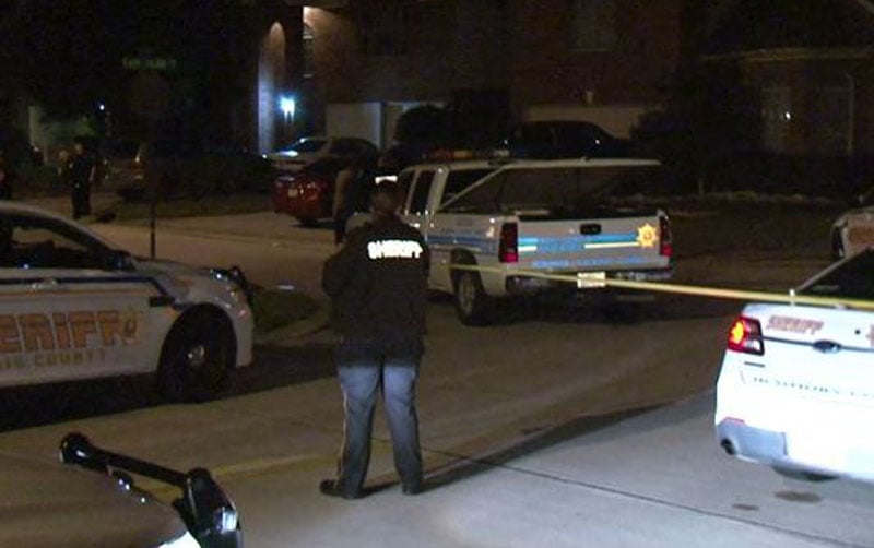 Neighbor Stops Half A Dozen Men With His Concealed Carry Firearm As They Try To Break Into Home