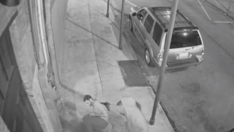 [VIDEO] Good Samaritan Lucky To Be Alive When Scumbag Criminal Has His Gun Jam