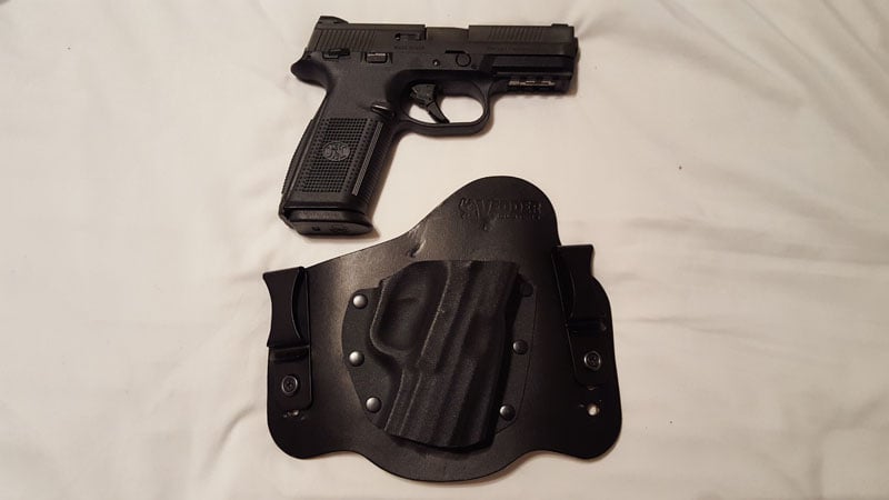 #DIGTHERIG – Mark and his FNH FNS 9mm