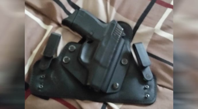 #DIGTHERIG – Josh and his Kel Tec P11