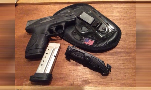 #DIGTHERIG – Andrew and his S&W M&P Shield 40