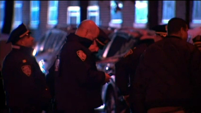 Three Muggers Take On An Off-Duty NYPD Cop — Just Guess How It Turns Out