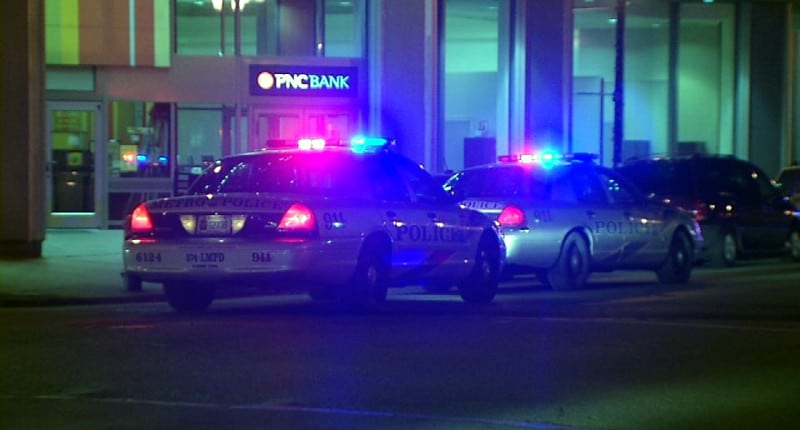 Robber Demands Woman’s Purse, She Pulls Out Her Gun Instead