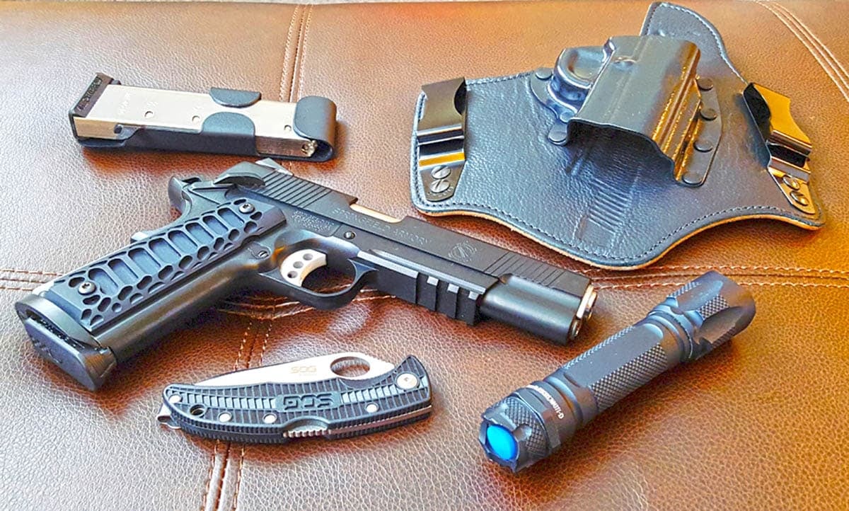 #DIGTHERIG – This Guy and his Springfield Long Beach Operator 1911 .45