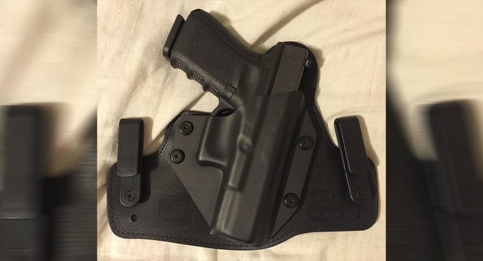 #DIGTHERIG – James Taylor (Not The Singer) and his Glock 23