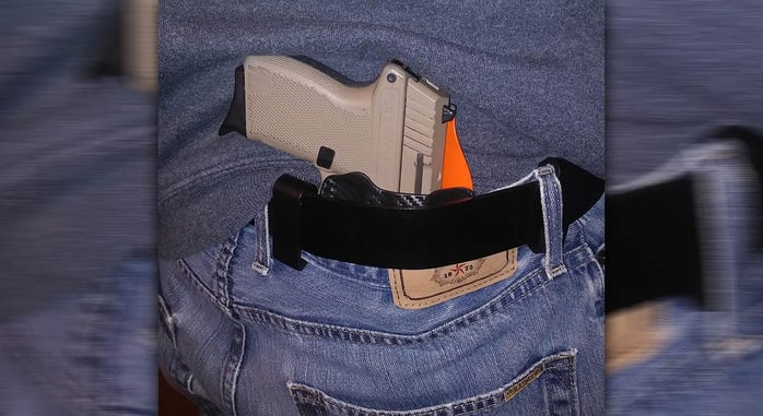 #DIGTHERIG – Jason and his KelTec P11