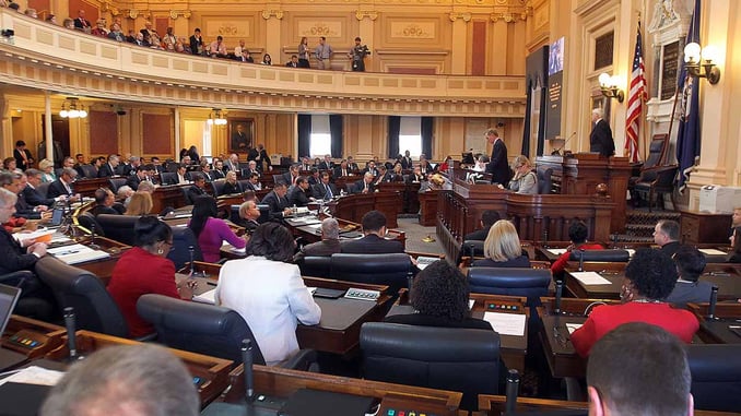 House Unanimously Passes Bill Allowing National Guard Members To Carry Concealed