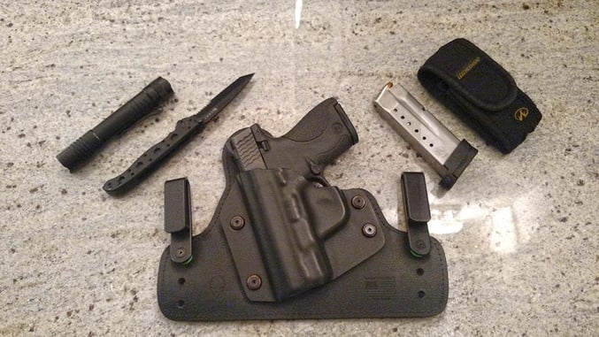 #DIGTHERIG – Michael and his M&P Shield 9mm