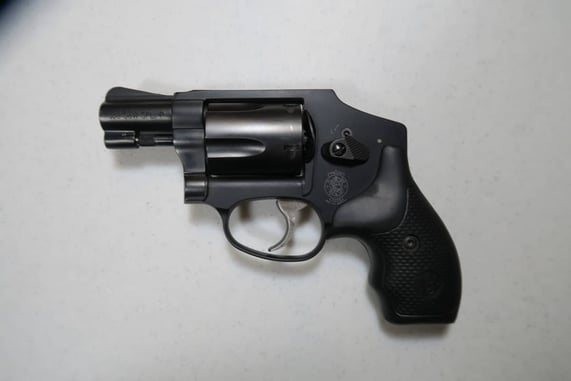 [FIREARM REVIEW] Smith & Wesson 442 Revolver