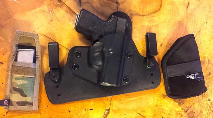 #DIGTHERIG – Adam and his Kahr PM9
